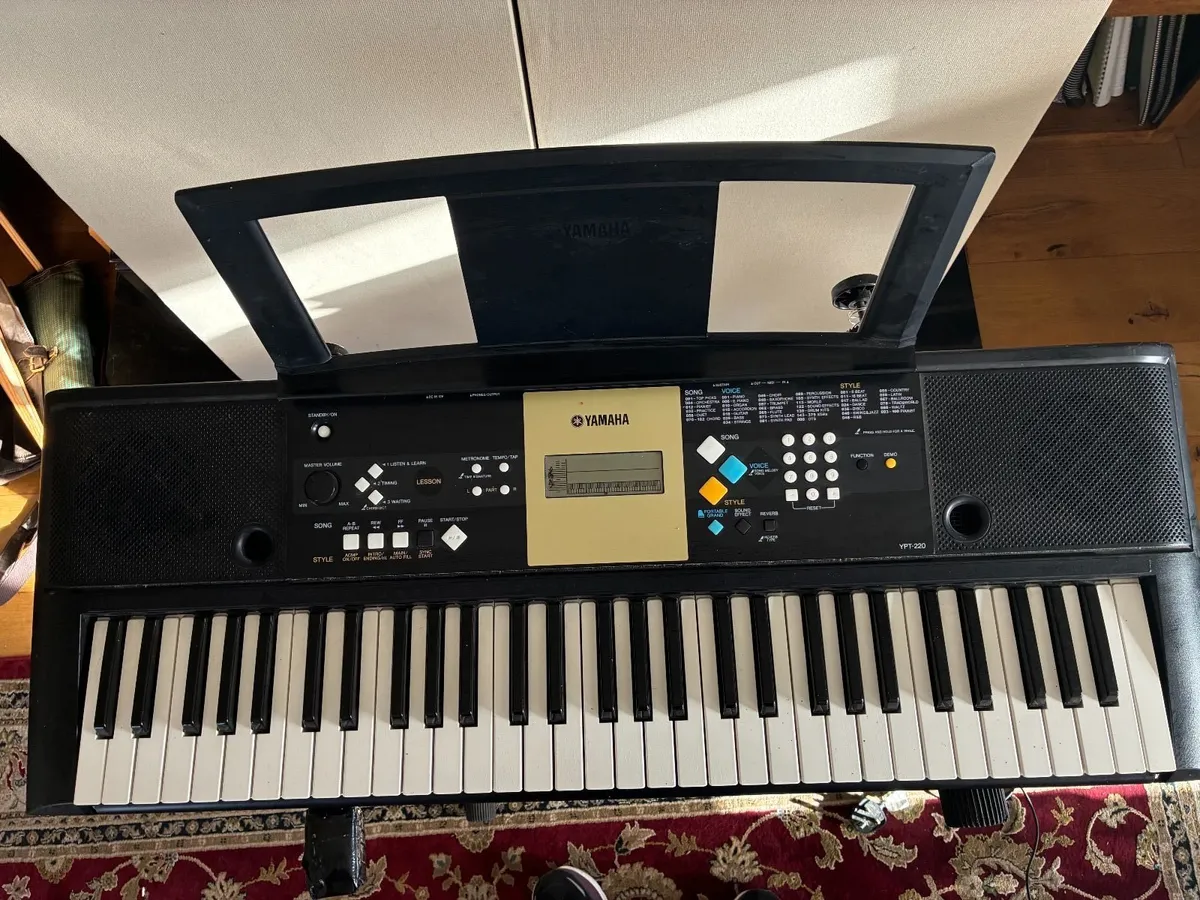 yamaha ypt 220 - Image 3
