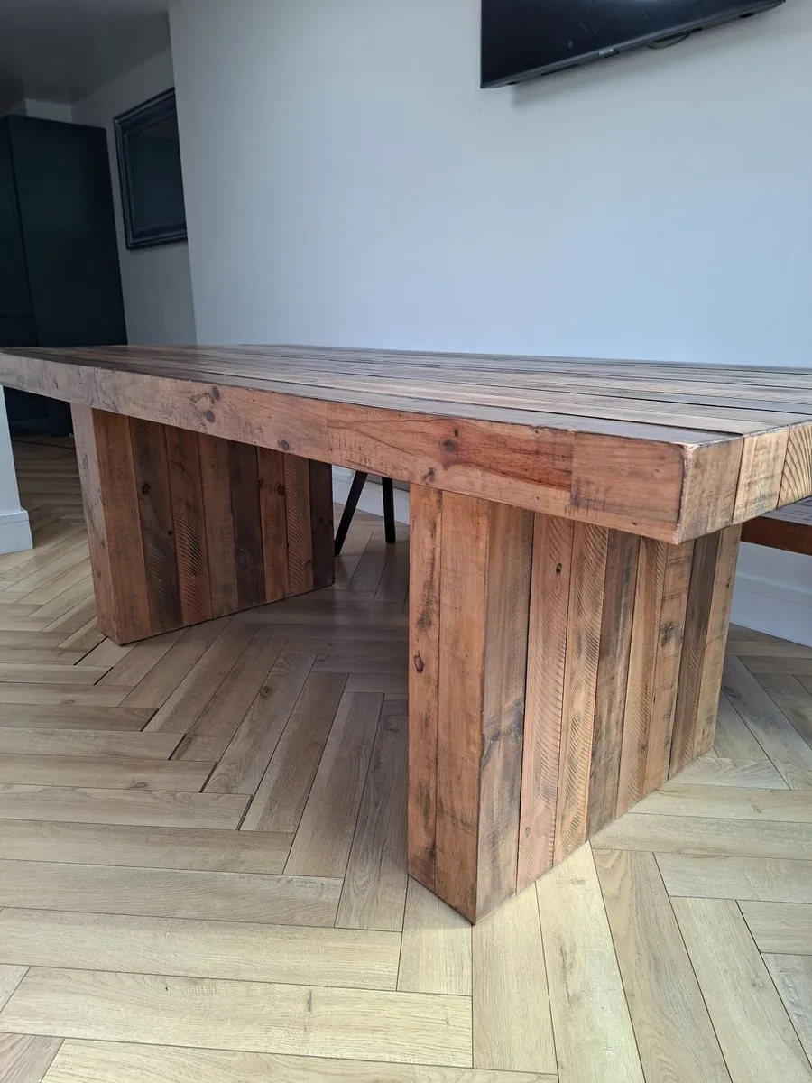 Kitchen table - Image 2