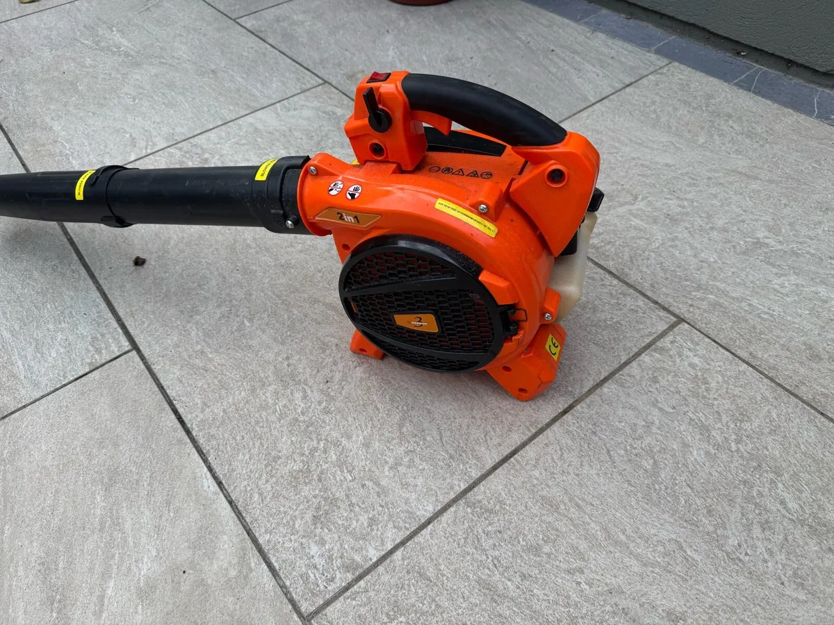 Petrol Leaf Blower - Image 3