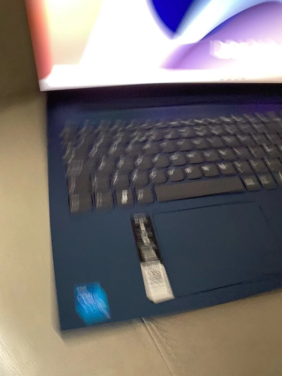 Lenovo i5 pro 12gen 16/512 win 11 - Image 4