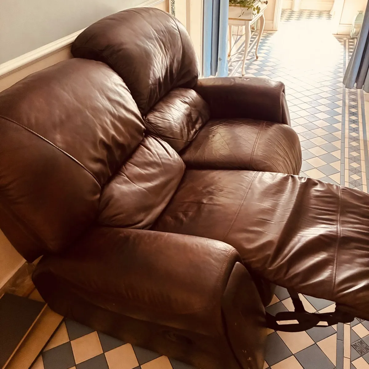 Soft leather chestnut colour 2 seater sofa - Image 2