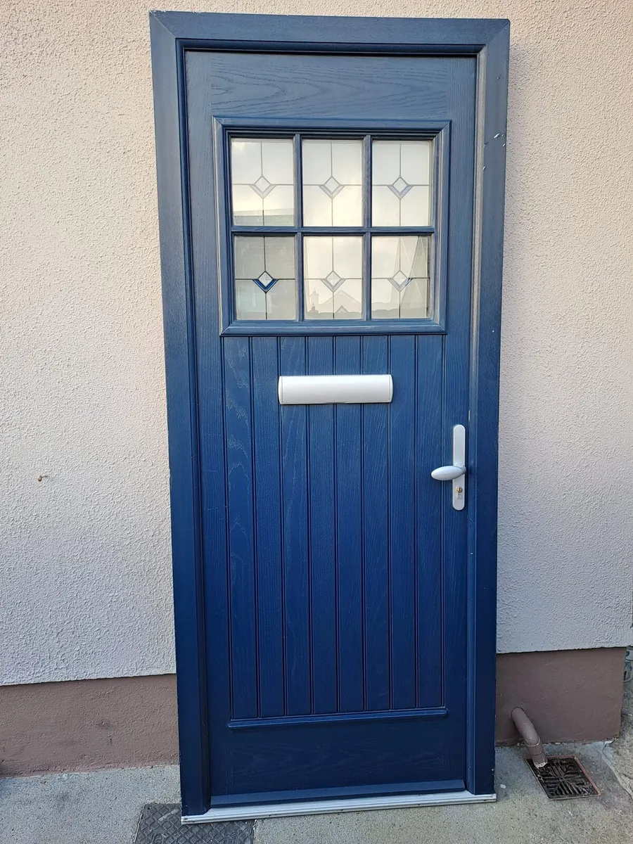 Front door - Image 1