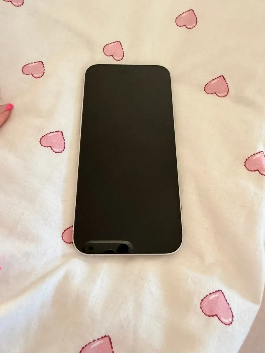 iPhone 16 Plus - Image 1