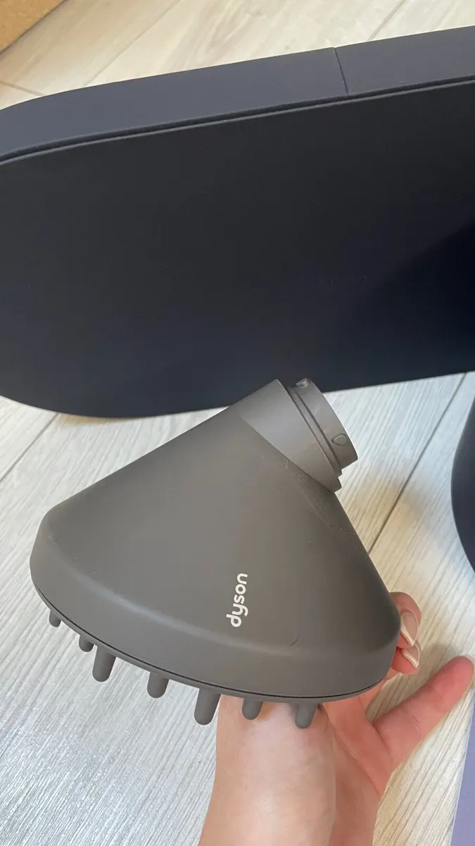 Dyson Airwrap - Image 1