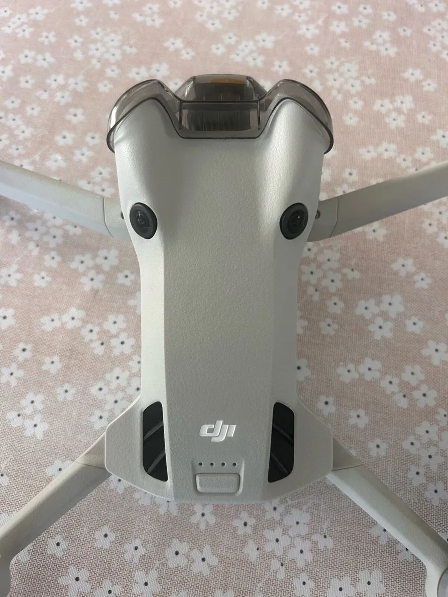 DJI Mini 4 Pro Fly More Combo - Image 3