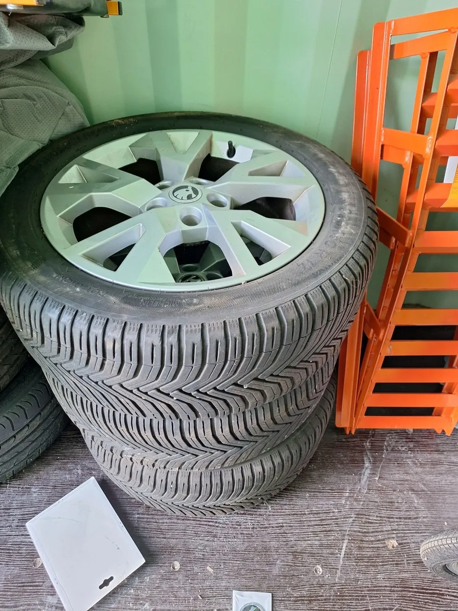 Alloys And Tyers - Image 1