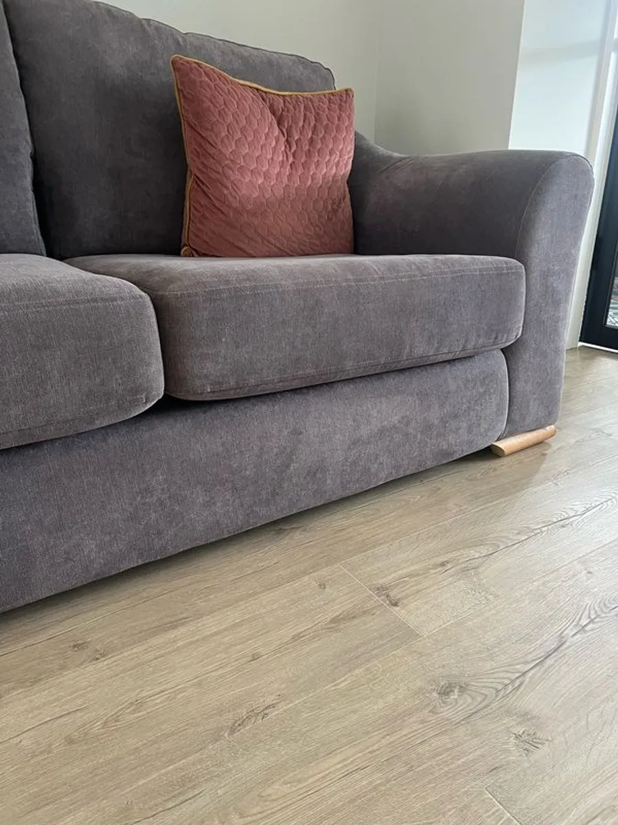 2 seater x 2 purple couches - Image 1