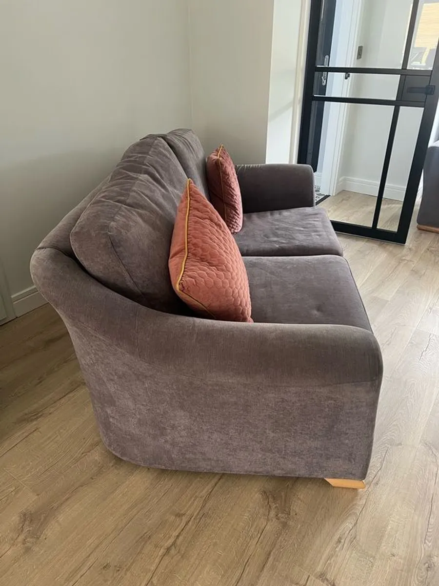 2 seater x 2 purple couches - Image 4