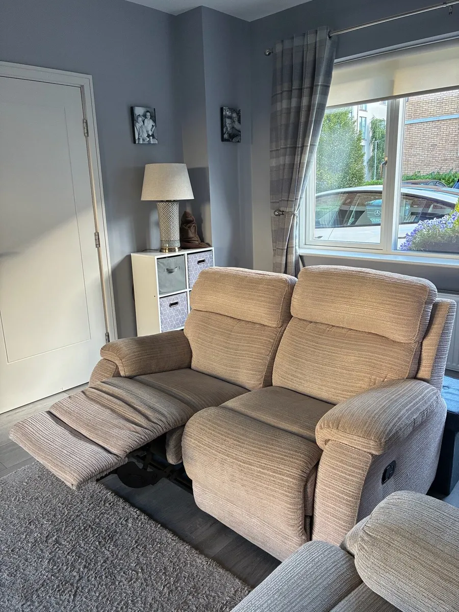 3-piece recliner suite: 3 + 2-seaters + armchair - Image 4
