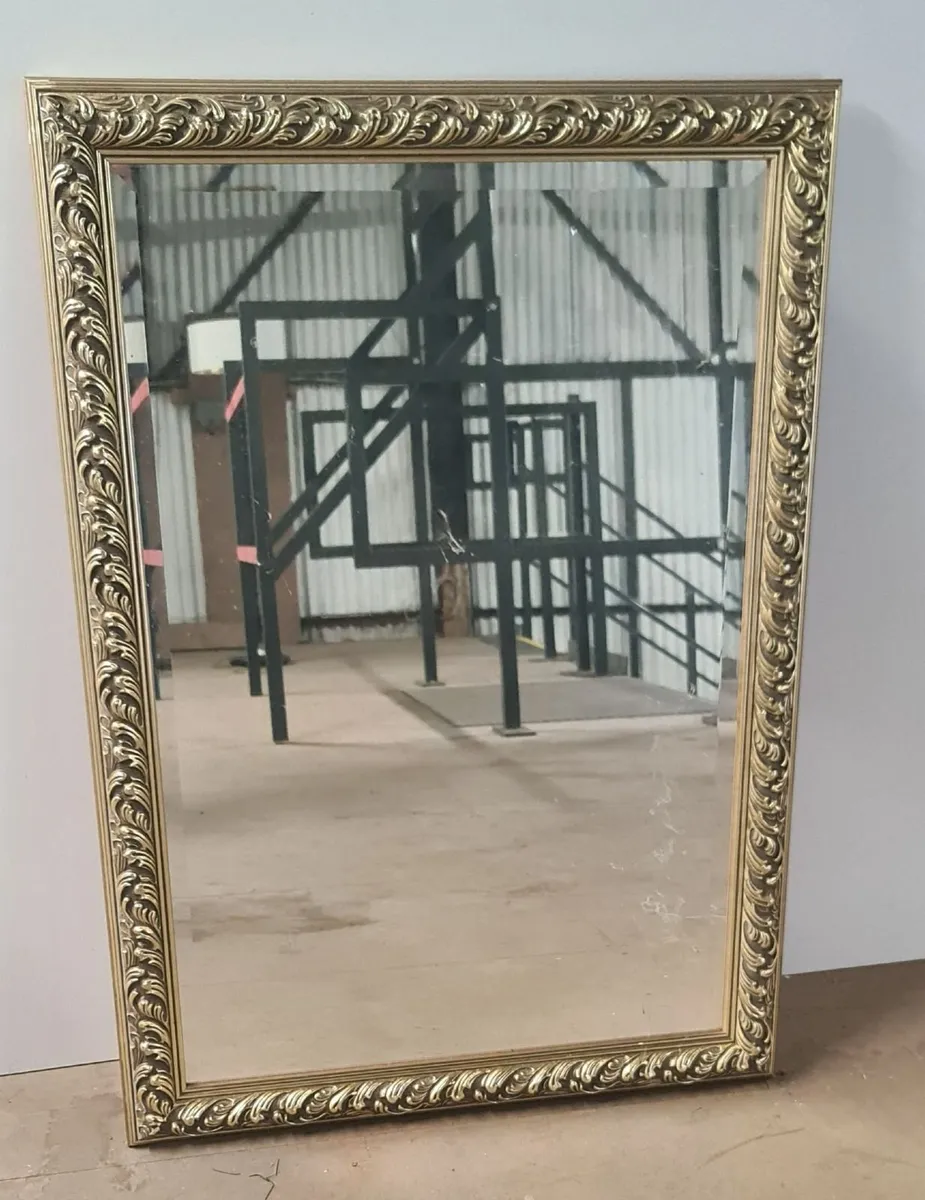 Large Gold Ornate Wall Mirror Approx. 106cm x 71cm - Image 1