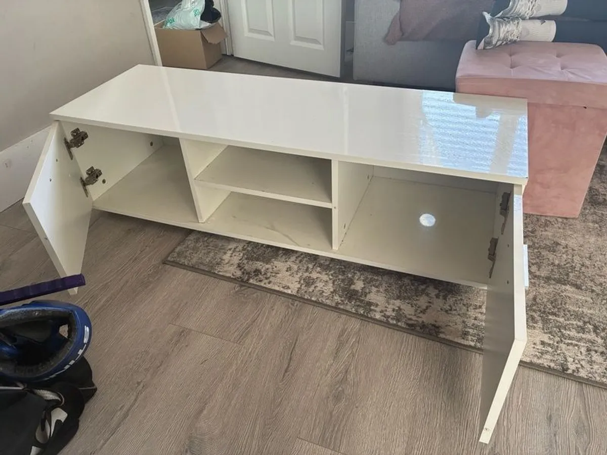 tv unit - Image 3