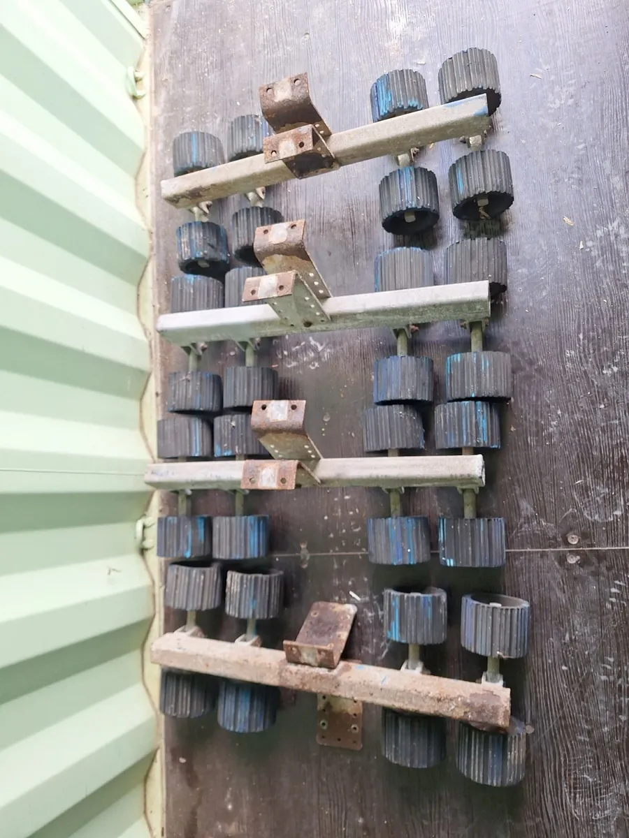 Boat trailer Rollers and Arms - Image 2