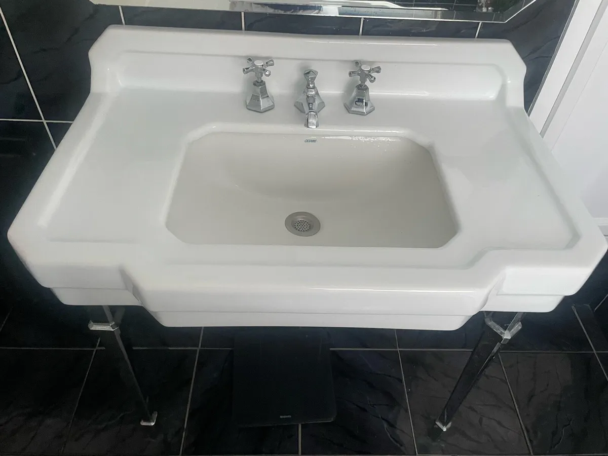 Beautiful Large "Cesame" Console Sink - Image 1