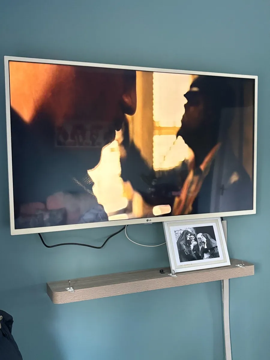Lg smart tv - Image 2