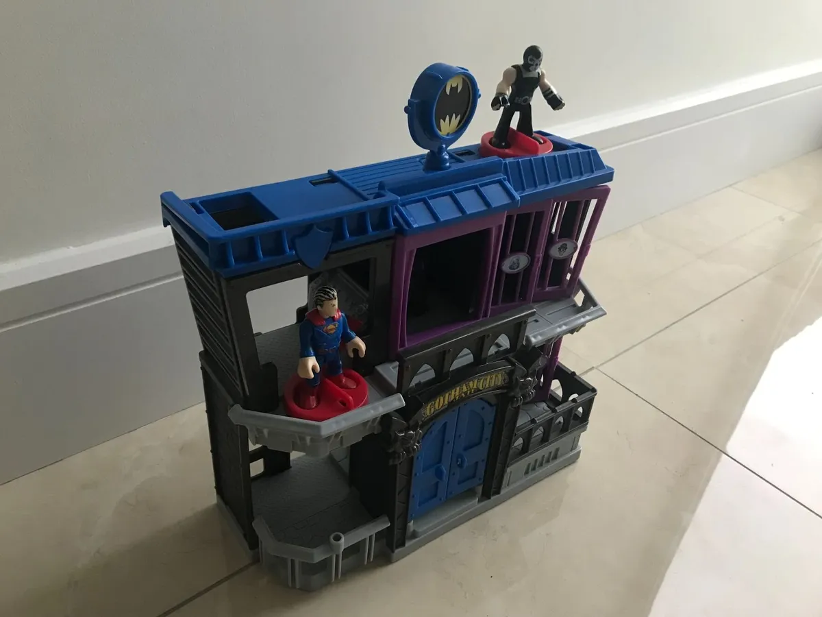 Imaginext Batman Gotham City Jail Toy - Image 2