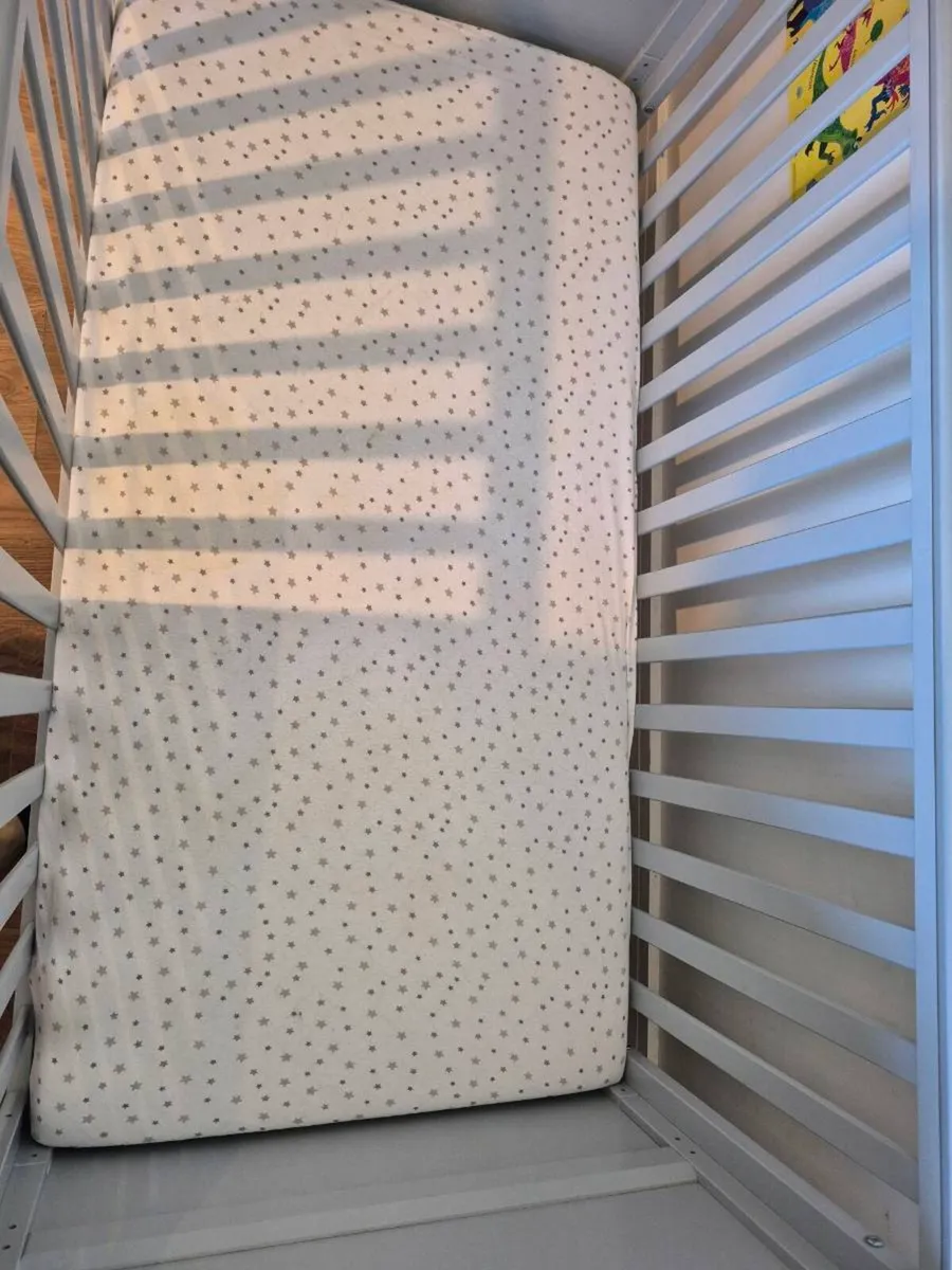 Grey babylo cot - Image 3