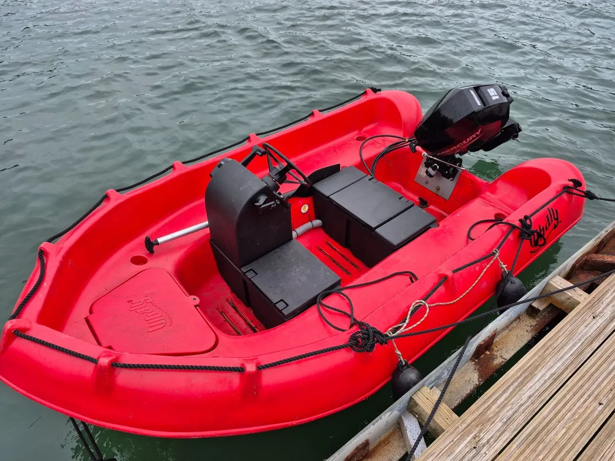 3.1M Whaly, Centre Console, 15HP, Fast boat - Image 1