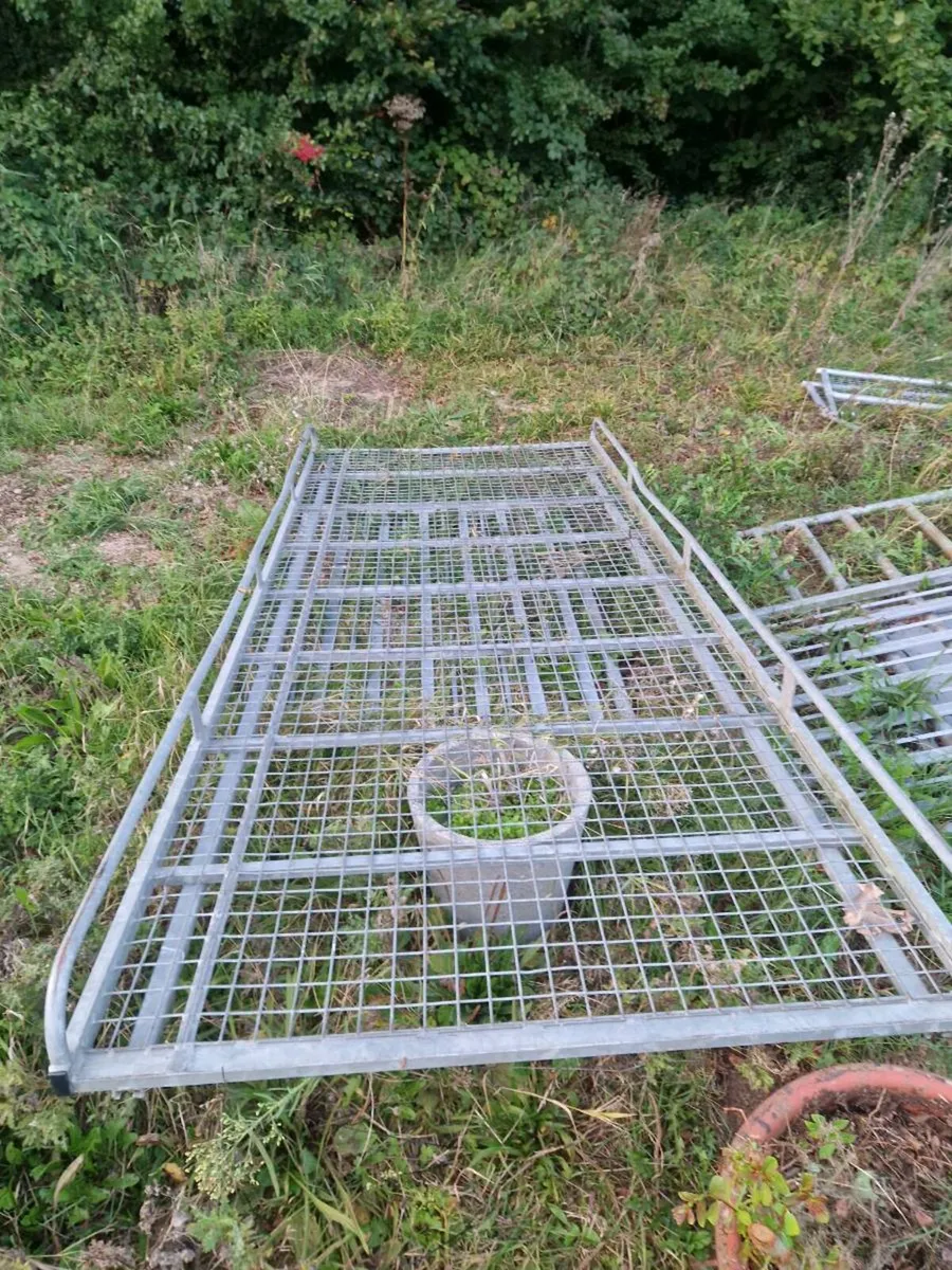 Roof rack - Image 2
