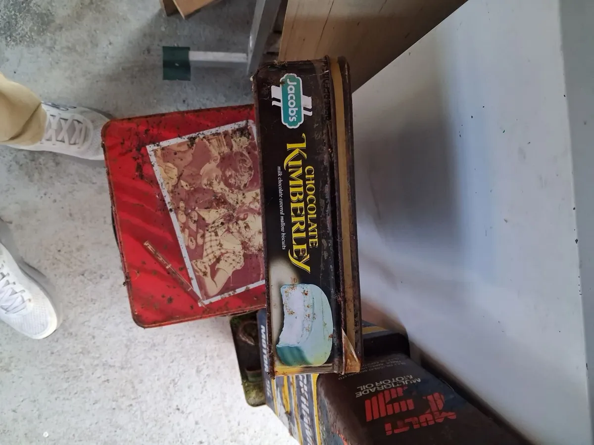 Vintage Oil Tins & Biscuit Tins. - Image 4