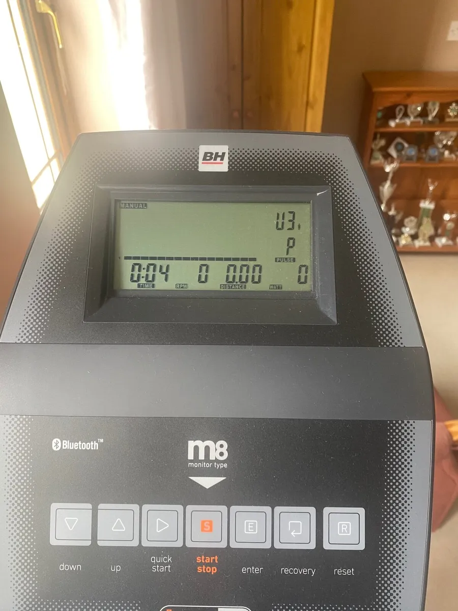 Cross Trainer - Image 2