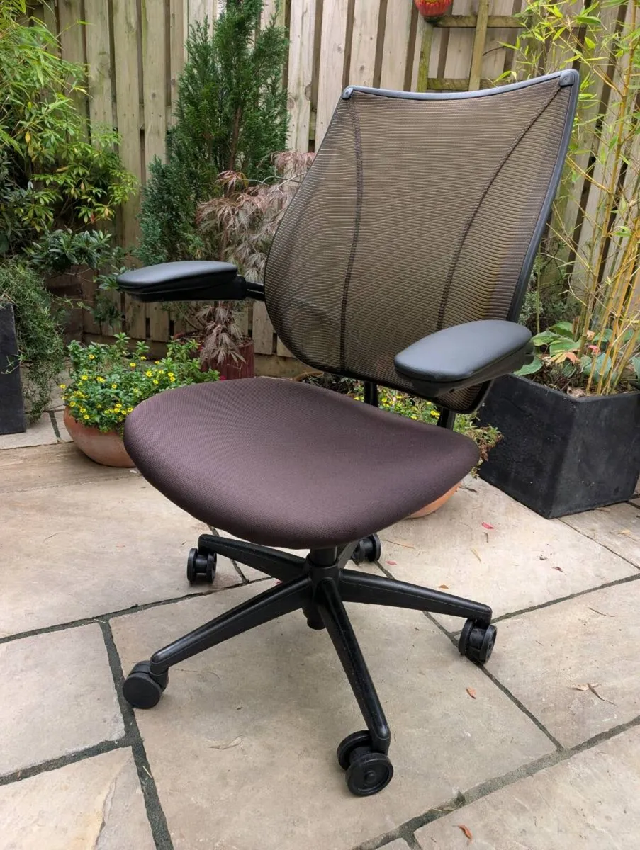 Ergonomic office chair - Image 4