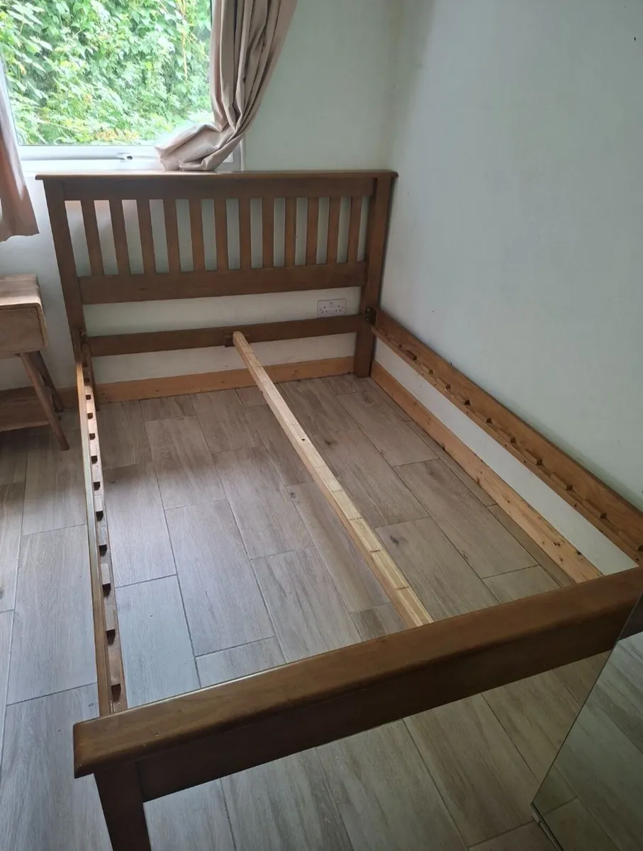 Solid wood, double bed frame - Queen - Image 2