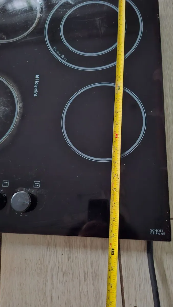 Bosch - electric oven, hob + extractor fan - Image 2