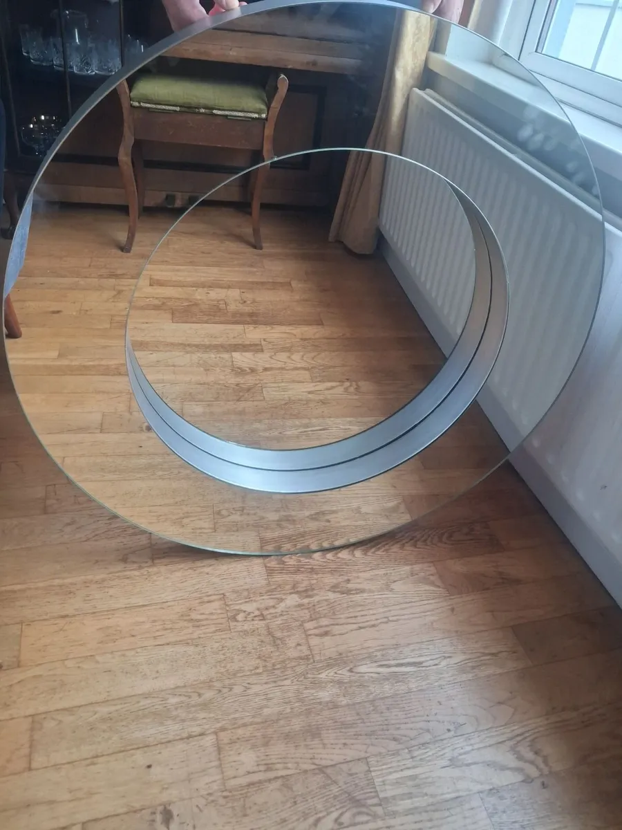 Mirror - Image 2