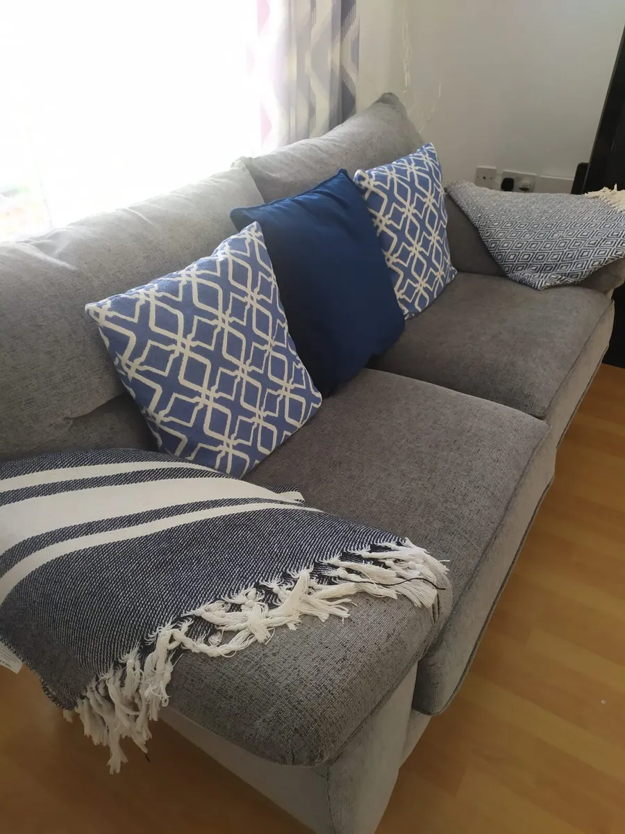 Couch - Image 1