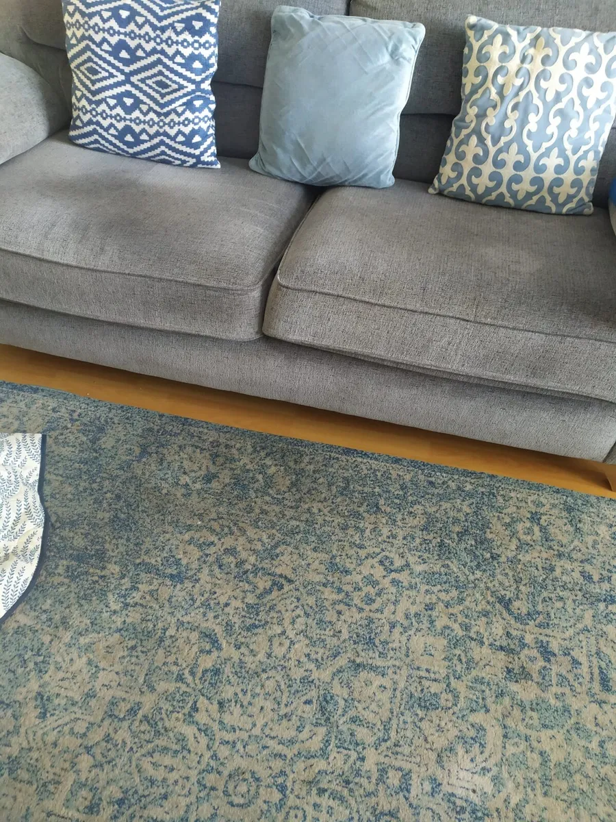 Couch - Image 3