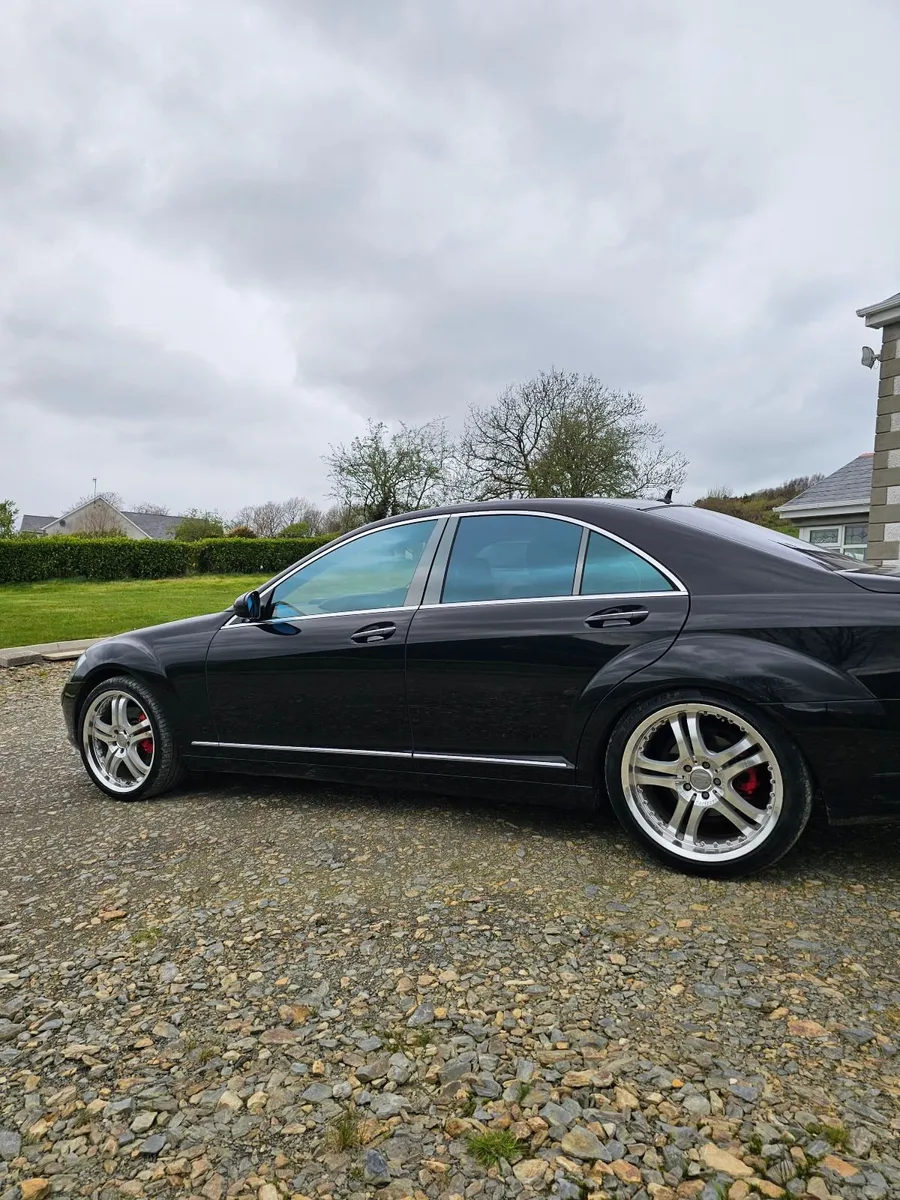Car - Image 3