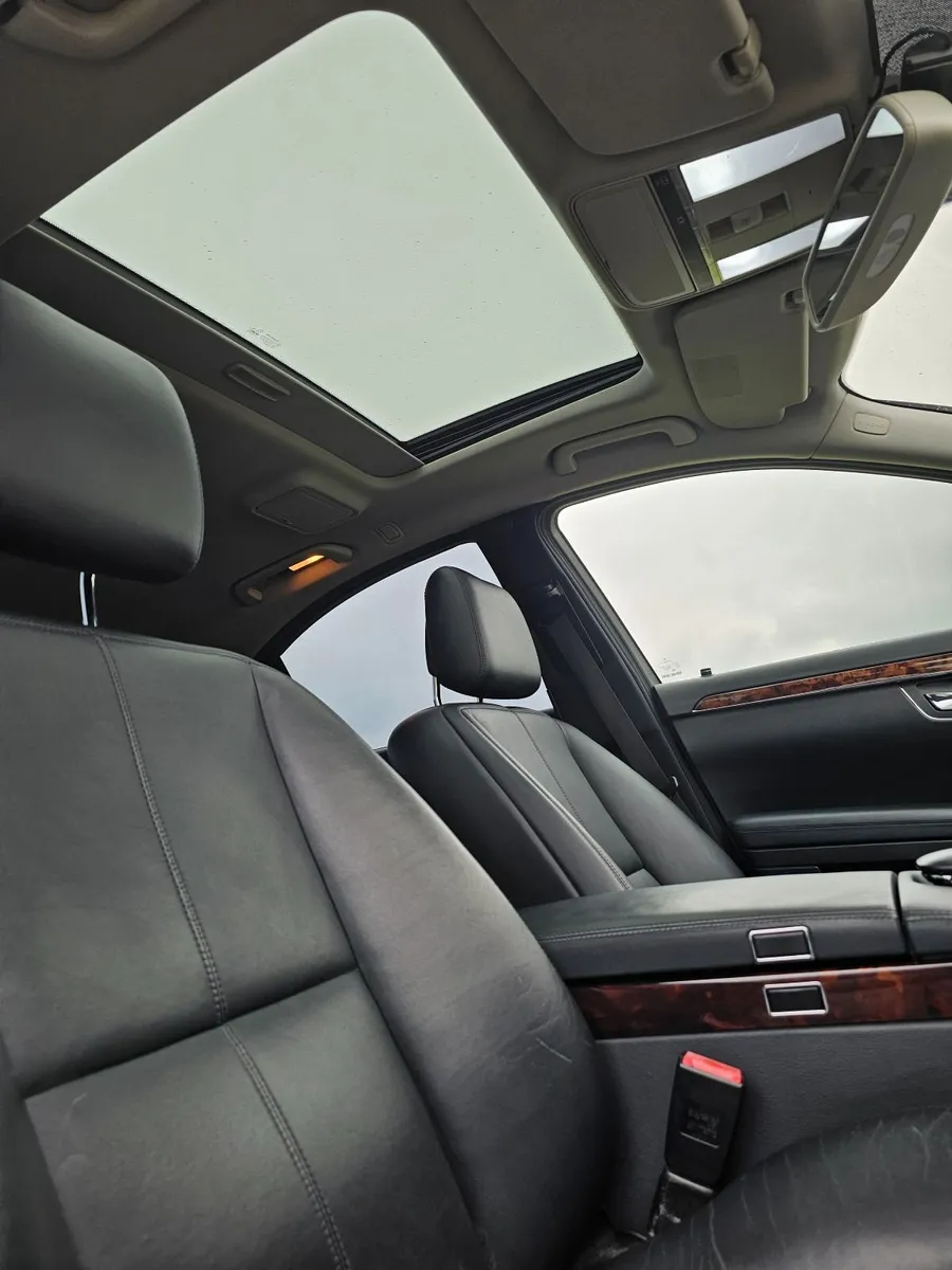 Car - Image 2