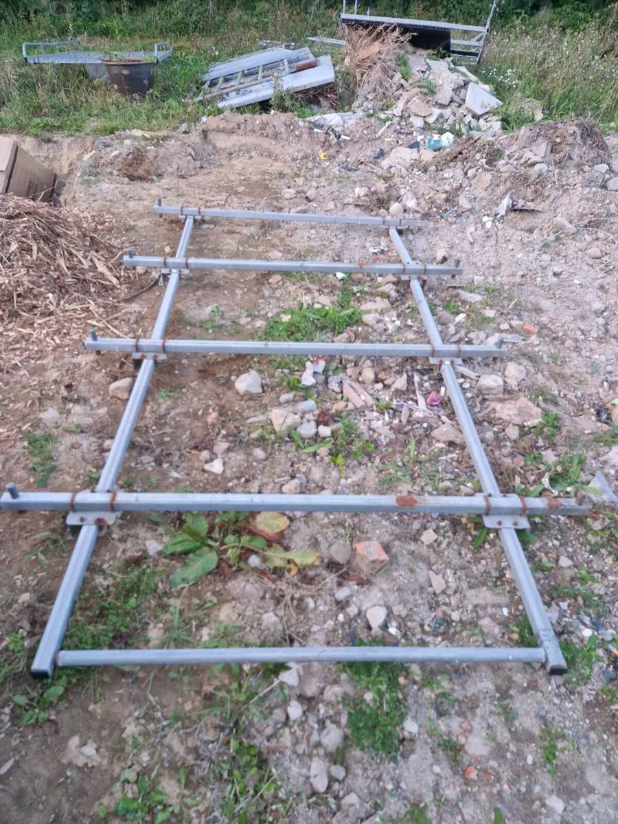 Roof rack - Image 1