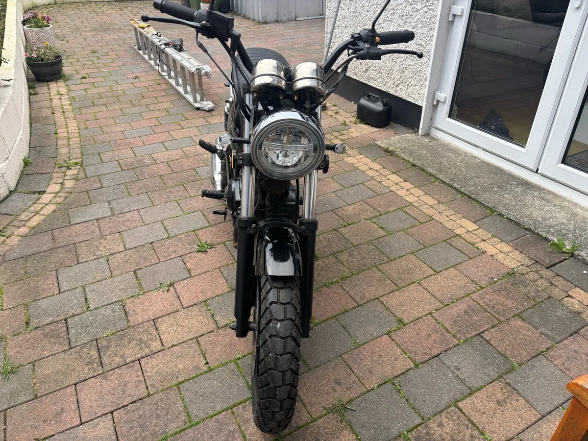Herald 125 classic - Image 2