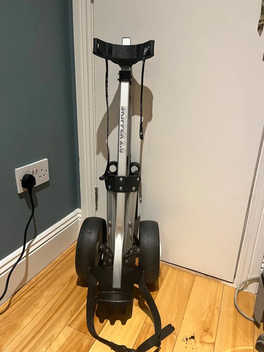 Golf trolley - excellent condition - Image 3