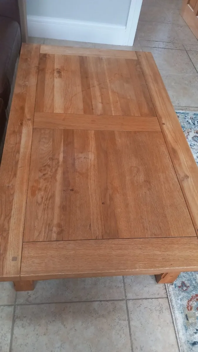 Oak coffee table - Image 1