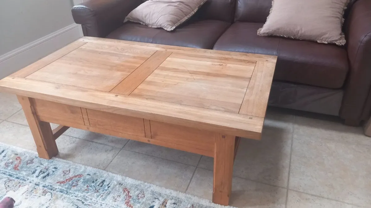 Oak coffee table - Image 2