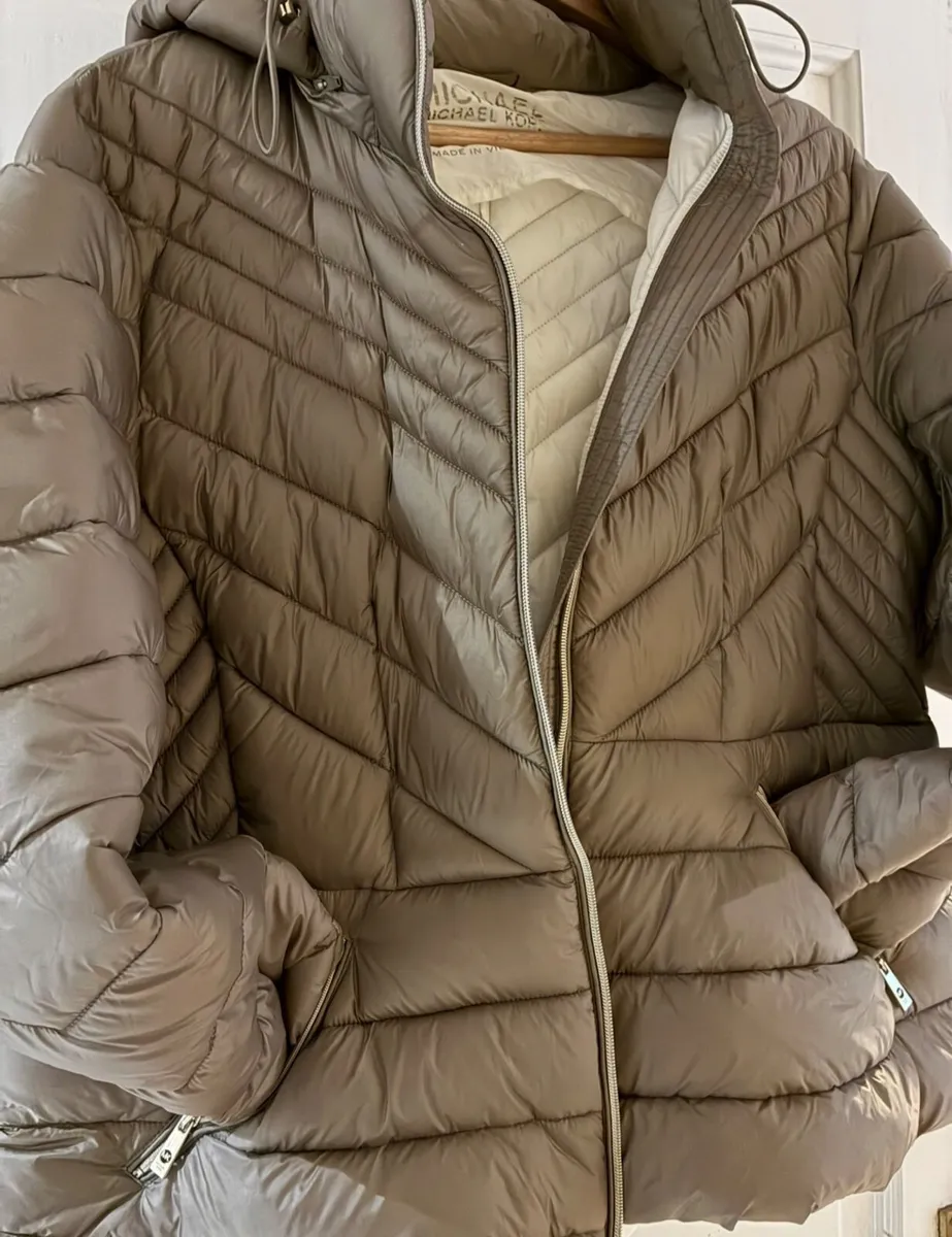 Jacket MK and bracelet - Image 1