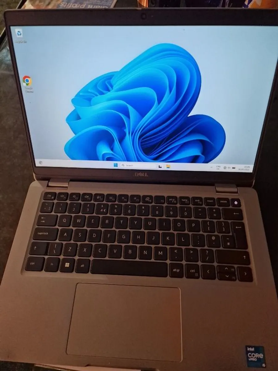Dell 5320 - Image 1