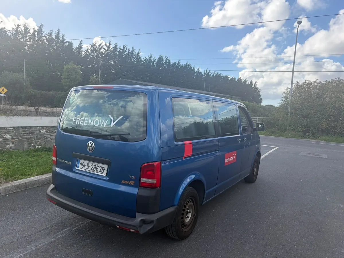 2015 Volkswagen caravel 2.0 Tdi Dsg - Image 4