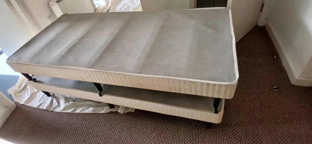 Single bedsx 2  free - Image 3