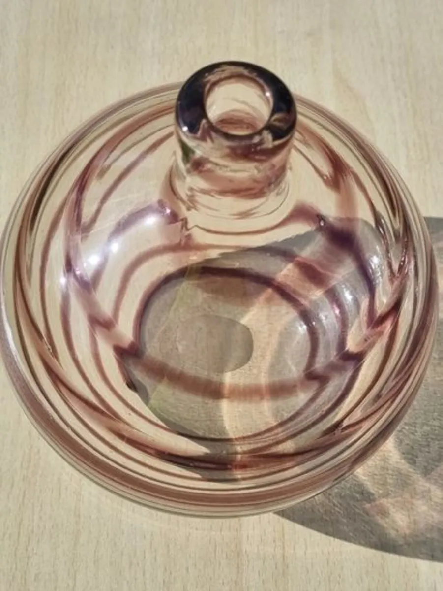 Vintage Woolworths Mauve Purple Swirl  glass vase - Image 2