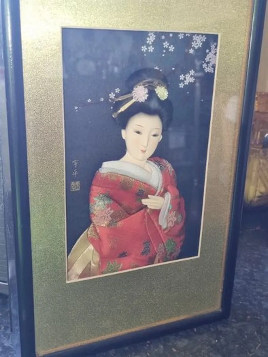 Vintage Japanese 3D relief depicting a geisha - Image 3