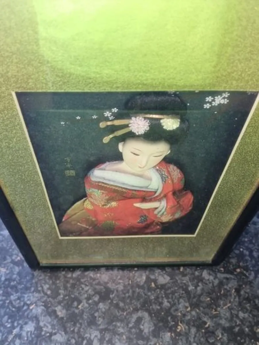 Vintage Japanese 3D relief depicting a geisha - Image 4
