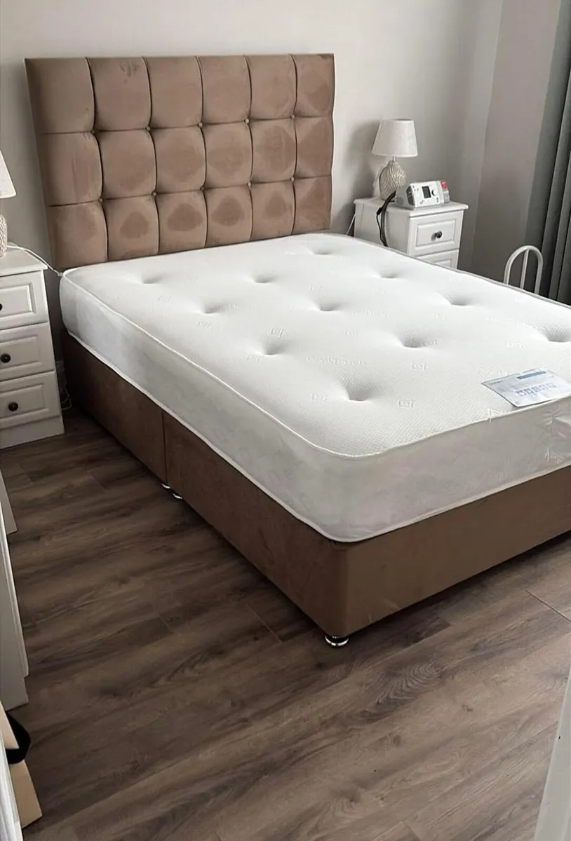 Double bed - Image 2
