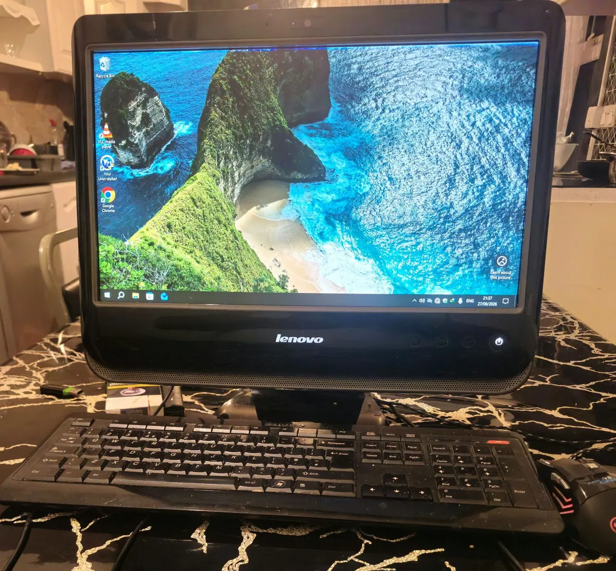 Lenovo all in one pc - Image 1