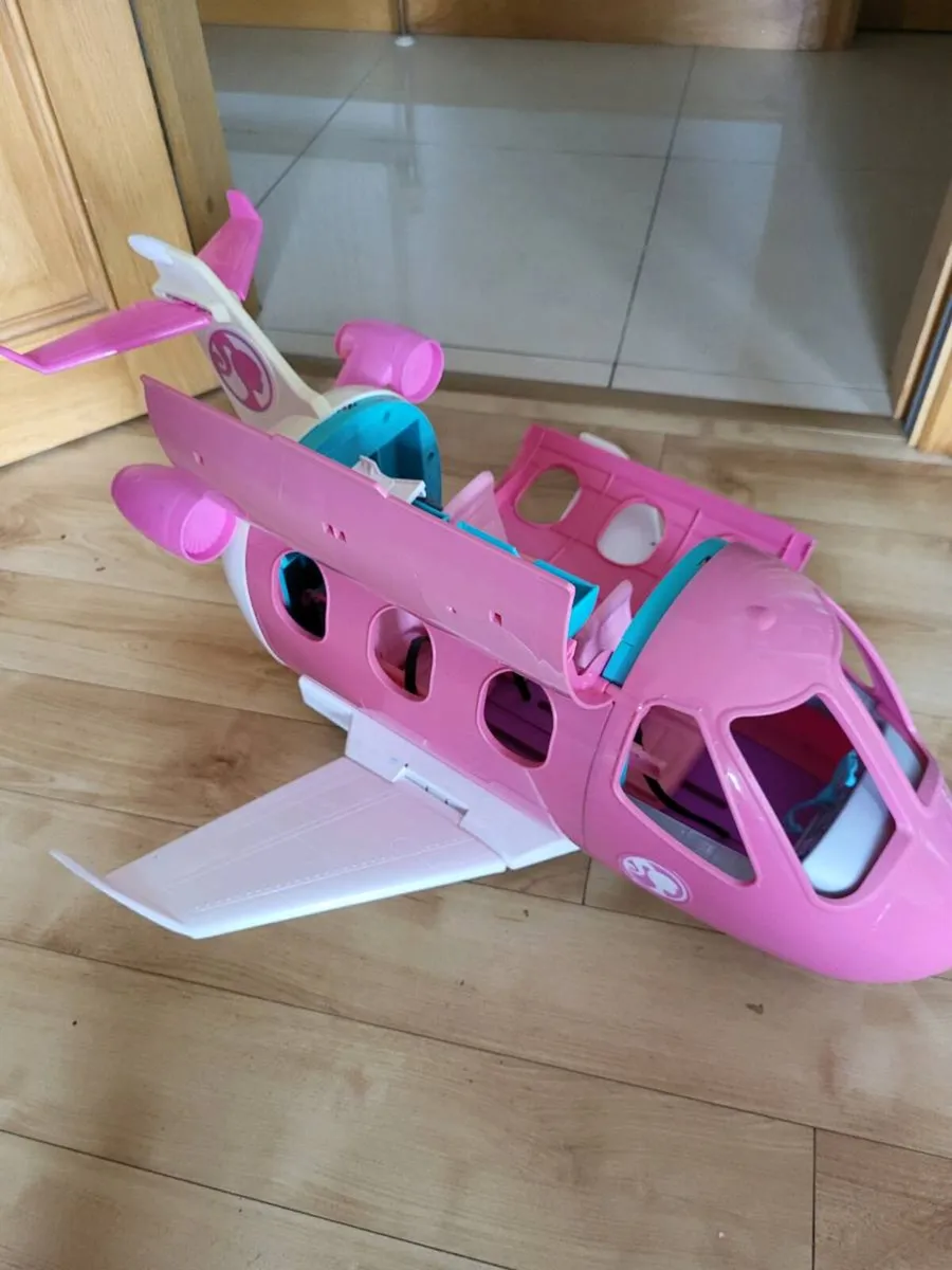 Barbie Aeroplane - Image 1