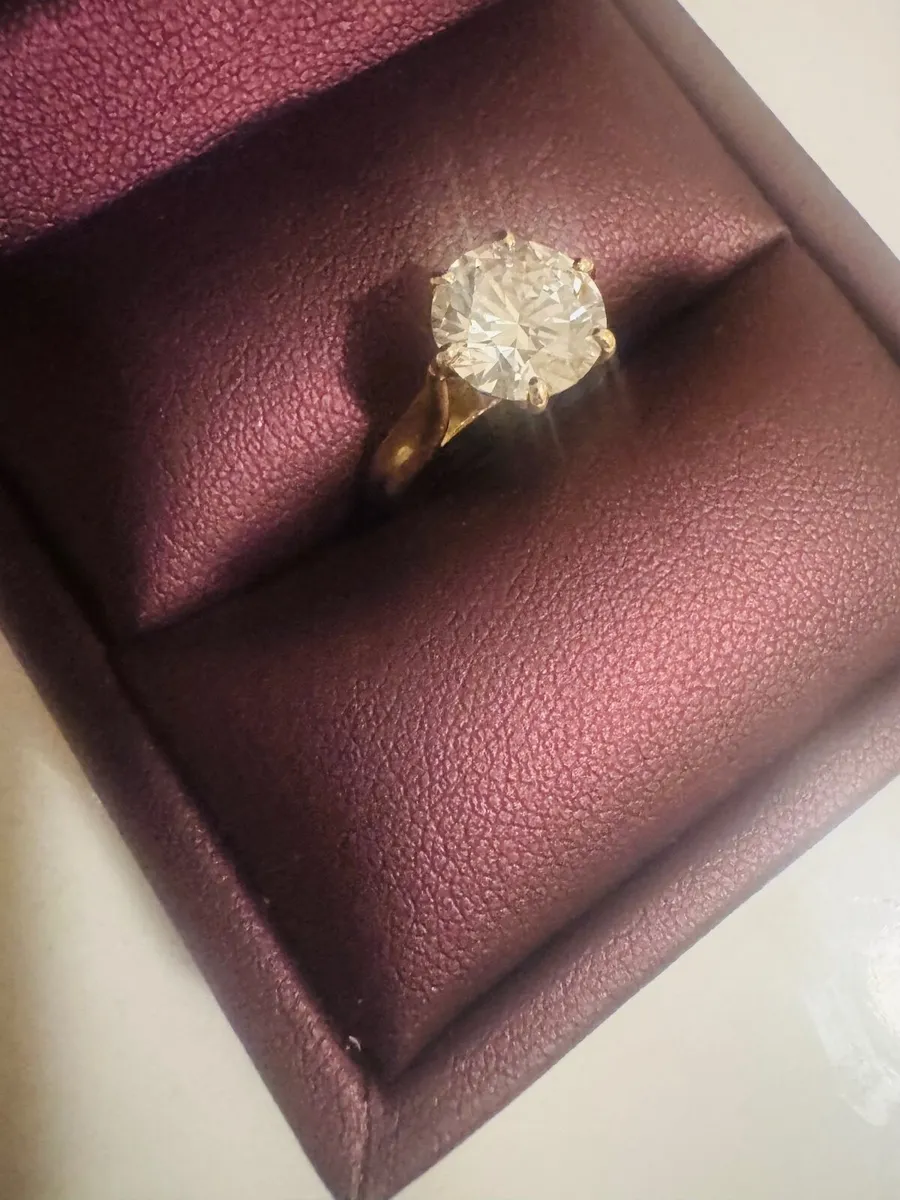 “2.43ct D VS1 HRD Antwerp Cert Lab  Diamond Ring - Image 3