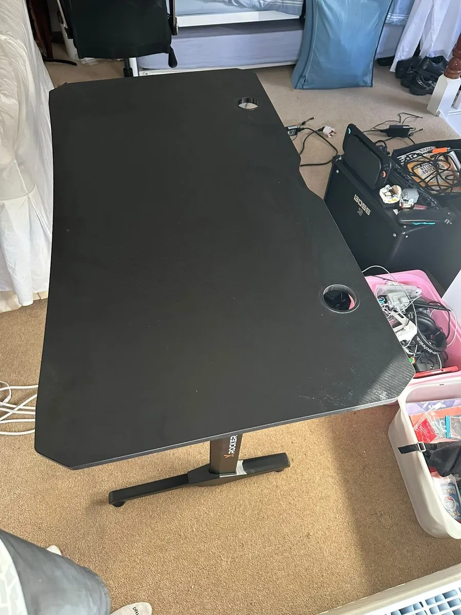 X Rocker gaming desk - Image 3