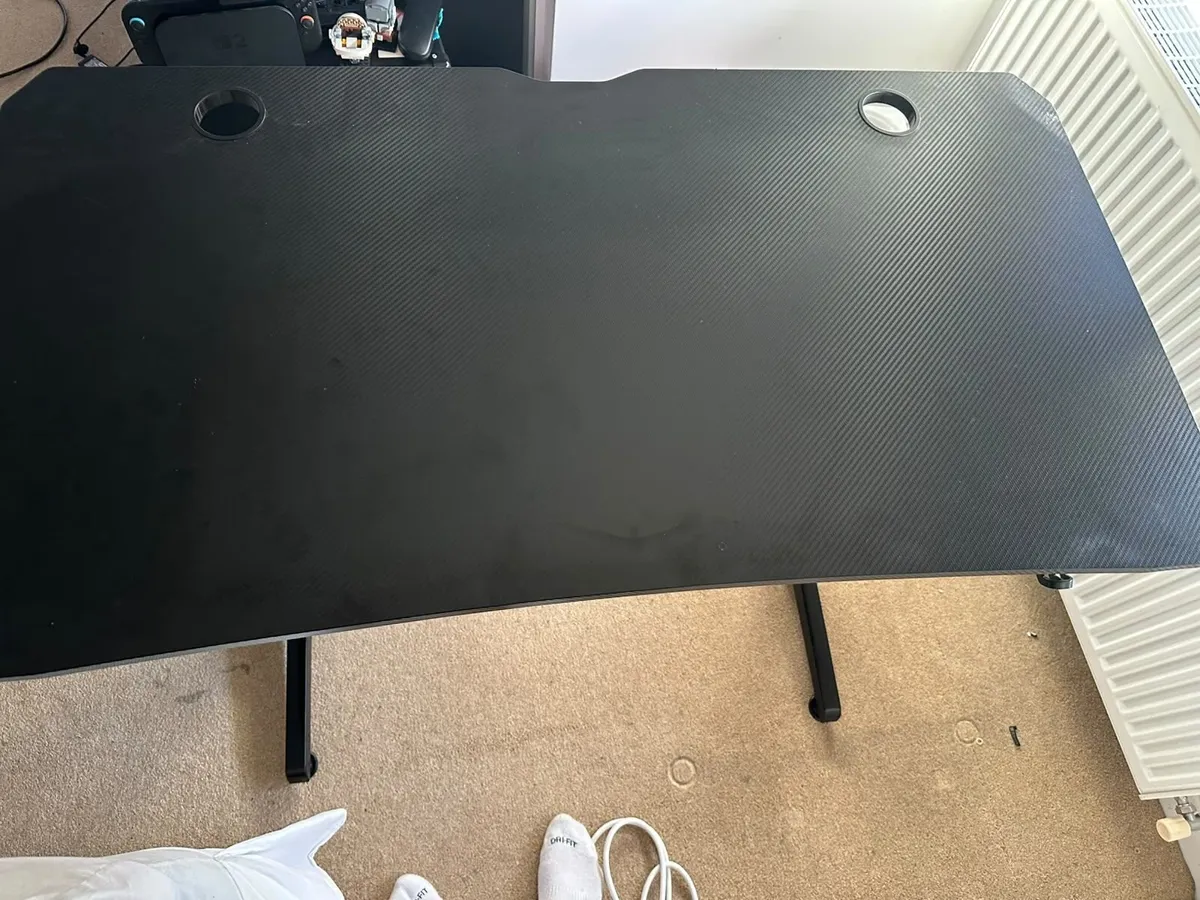 X Rocker gaming desk - Image 4